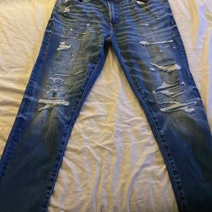 American Eagle distressed jeans. Worn once. Still in perfect condition. 33x32